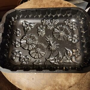 Elegant Floral Black Baking Pan